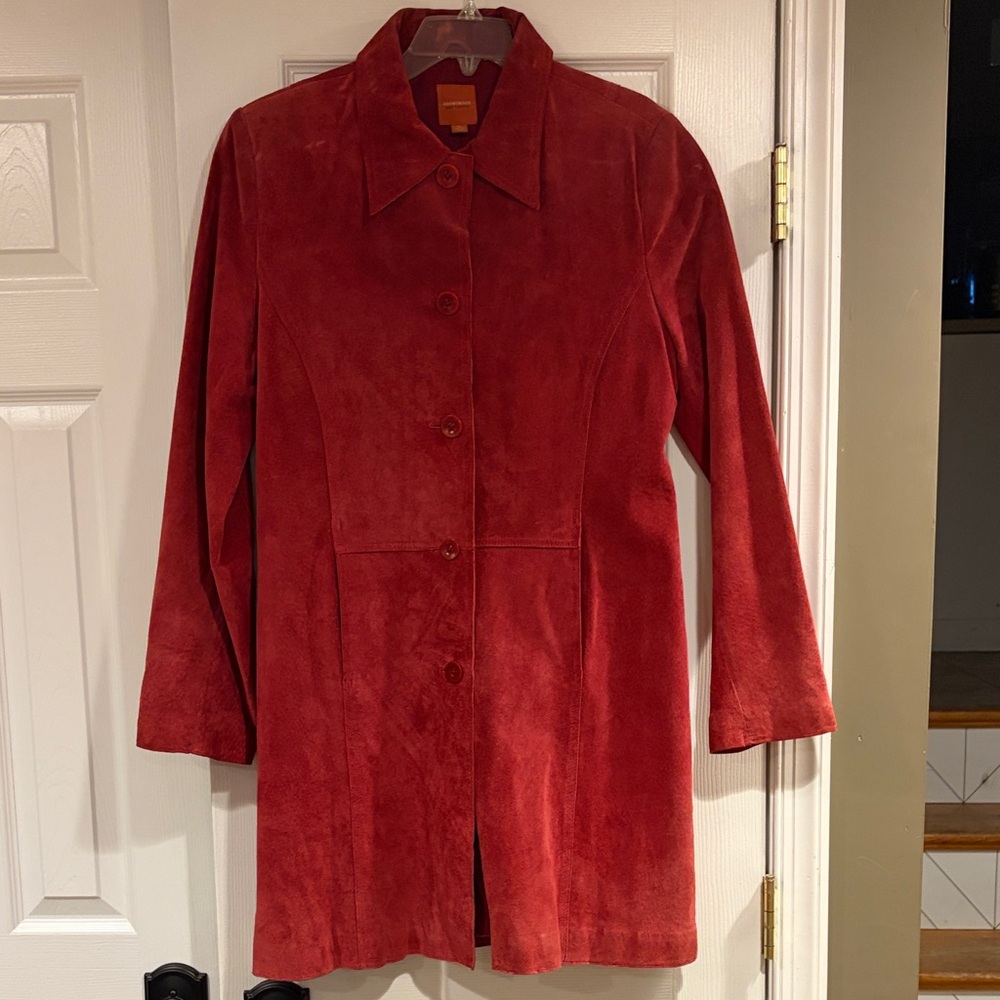 Chic Red Suede Women's Trench Coat with hand pockets and 5 buttons size XL